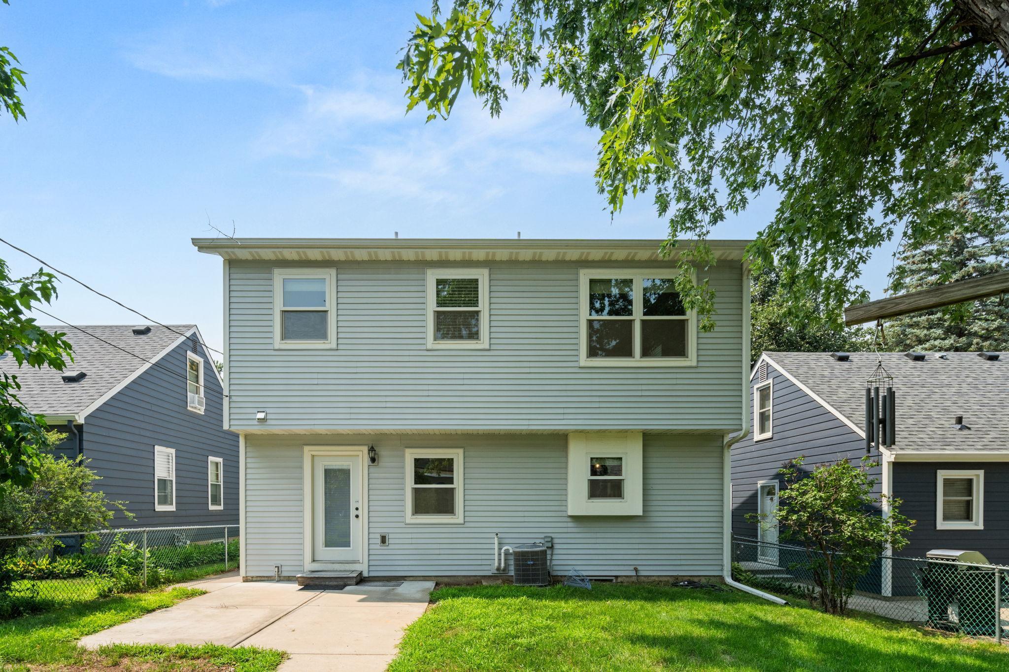 5925 Vincent Avenue S