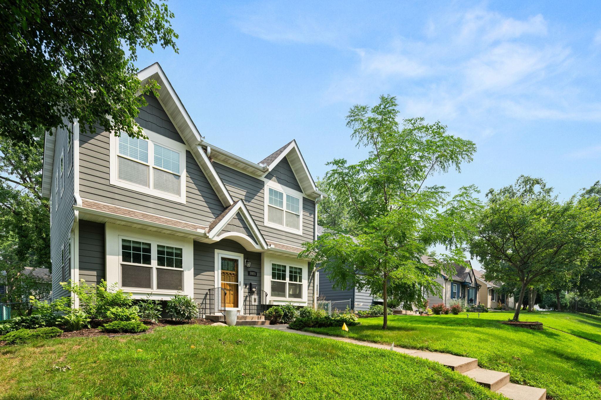 5925 Vincent Avenue S