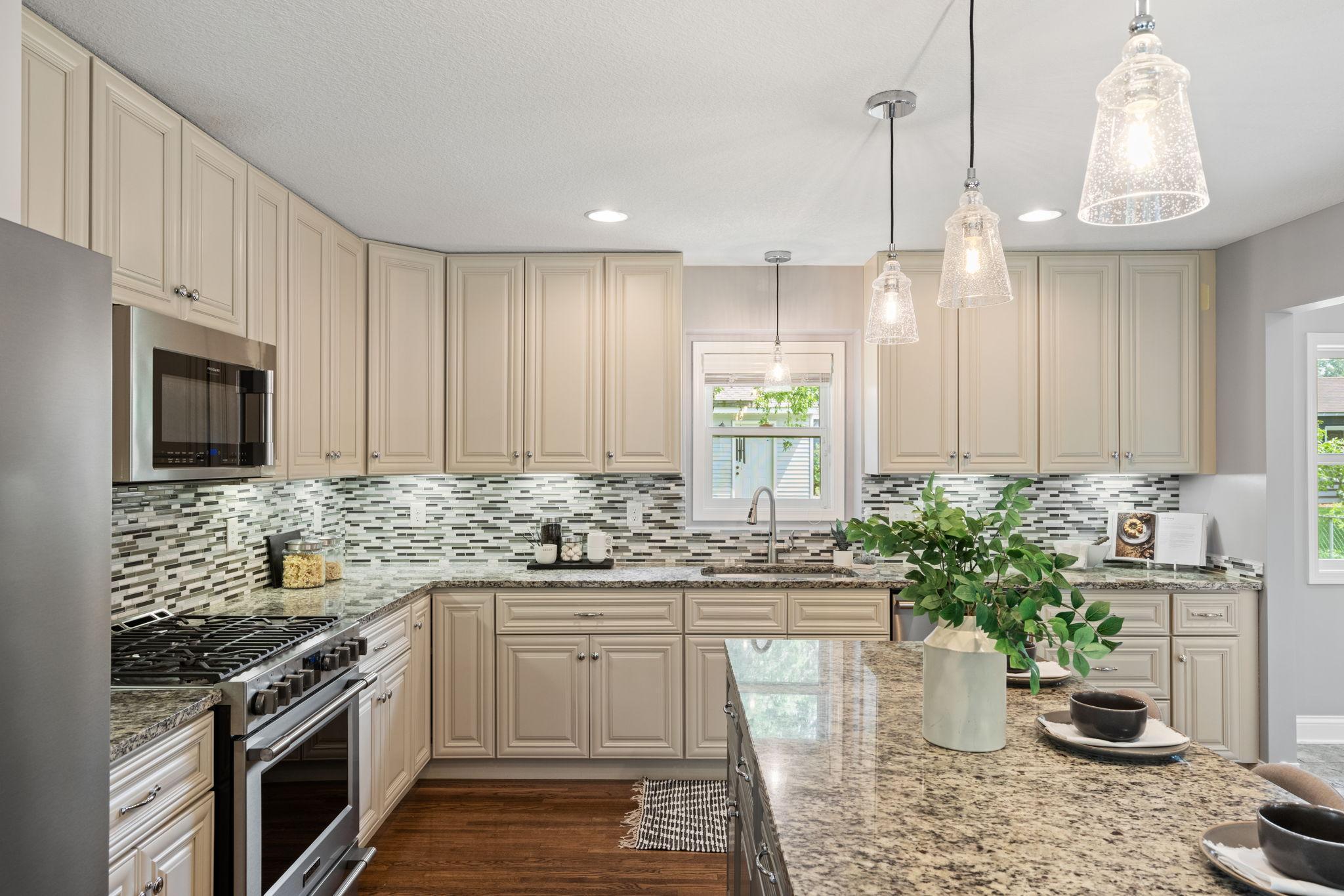 5925 Vincent Avenue S