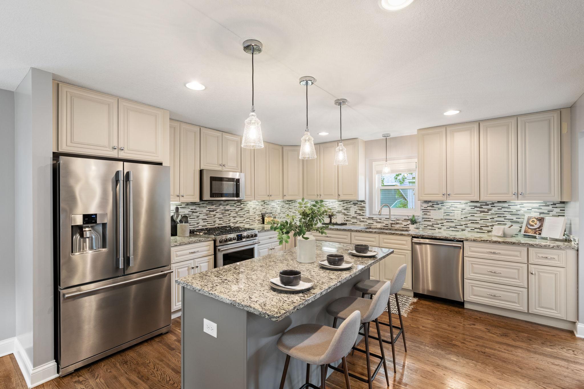 5925 Vincent Avenue S