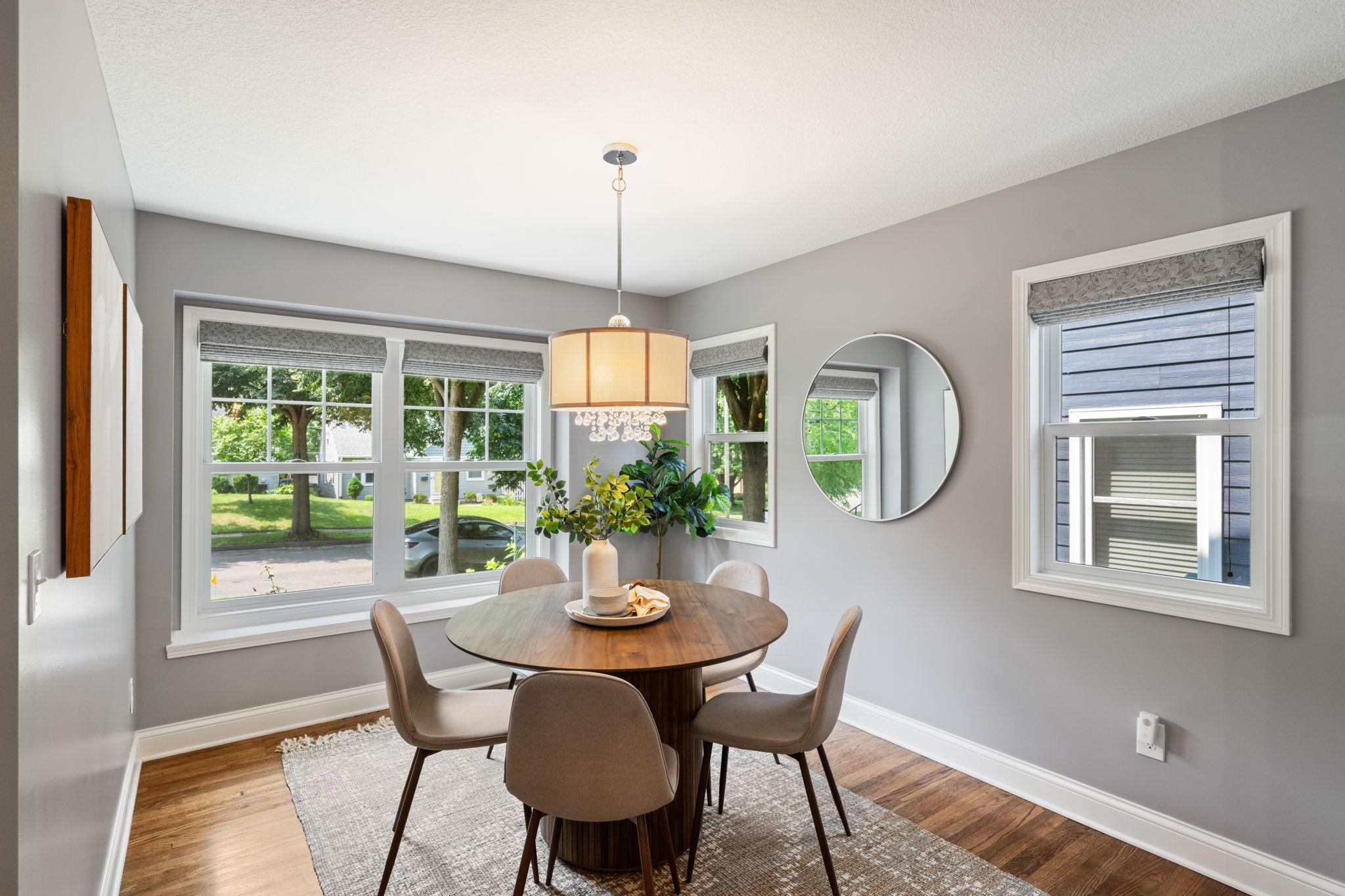 5925 Vincent Avenue S