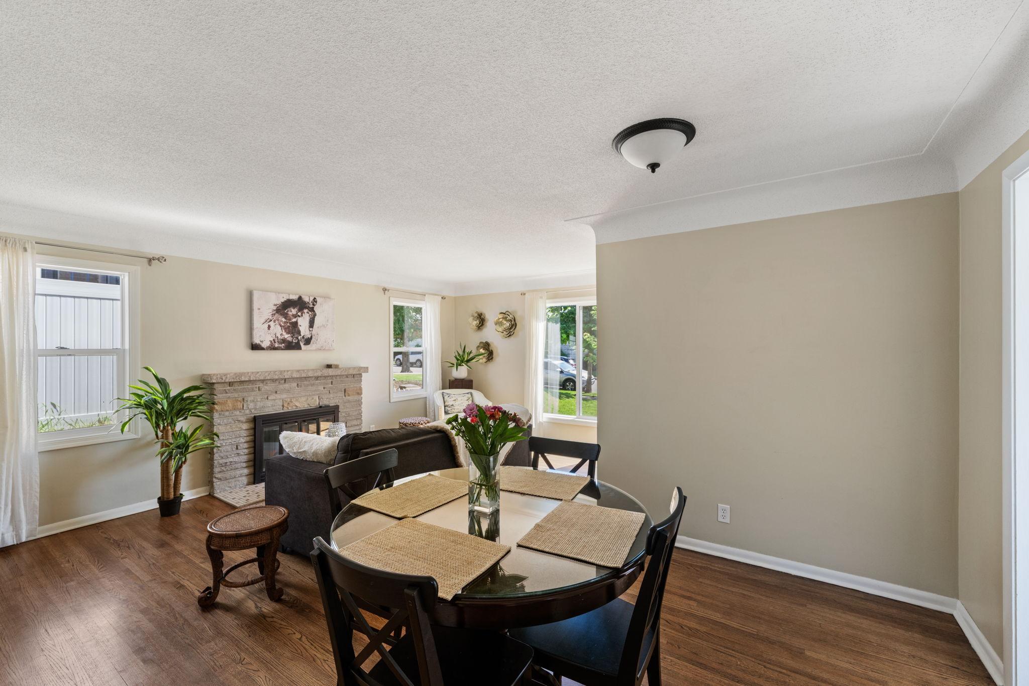 6112 Russell Avenue S