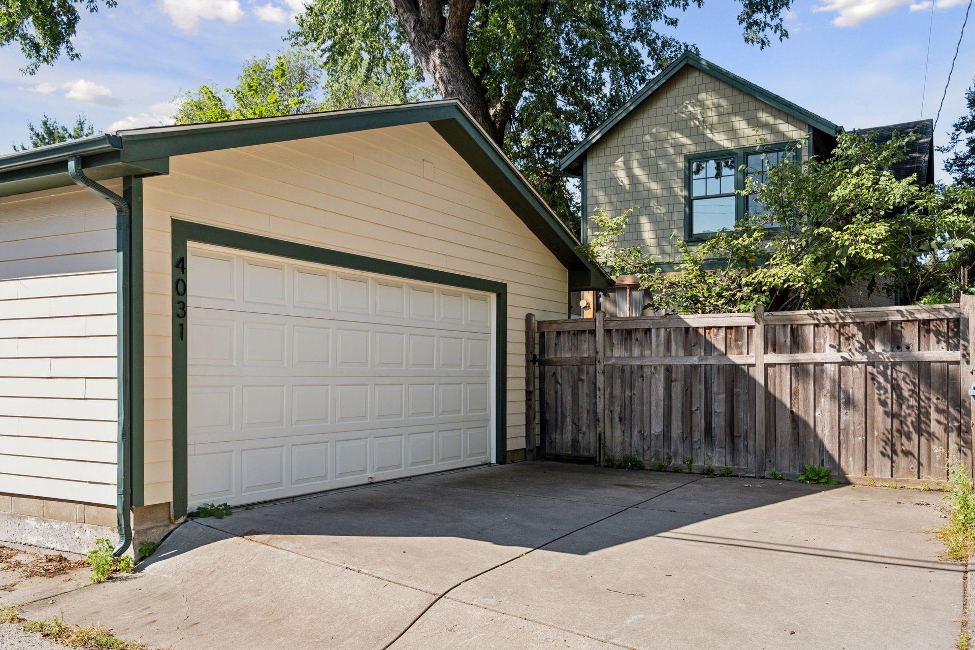 4031 Pleasant Avenue