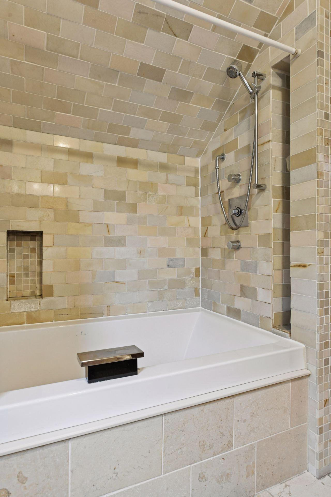 4031 Pleasant Avenue