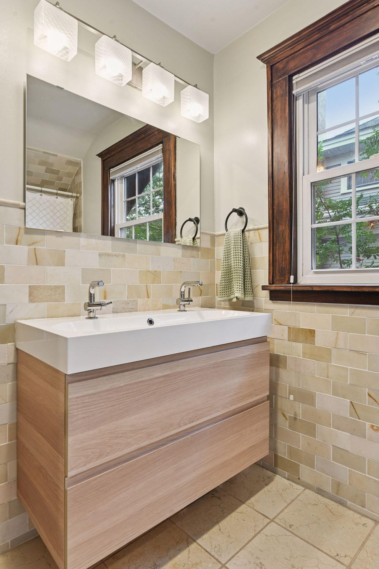 4031 Pleasant Avenue