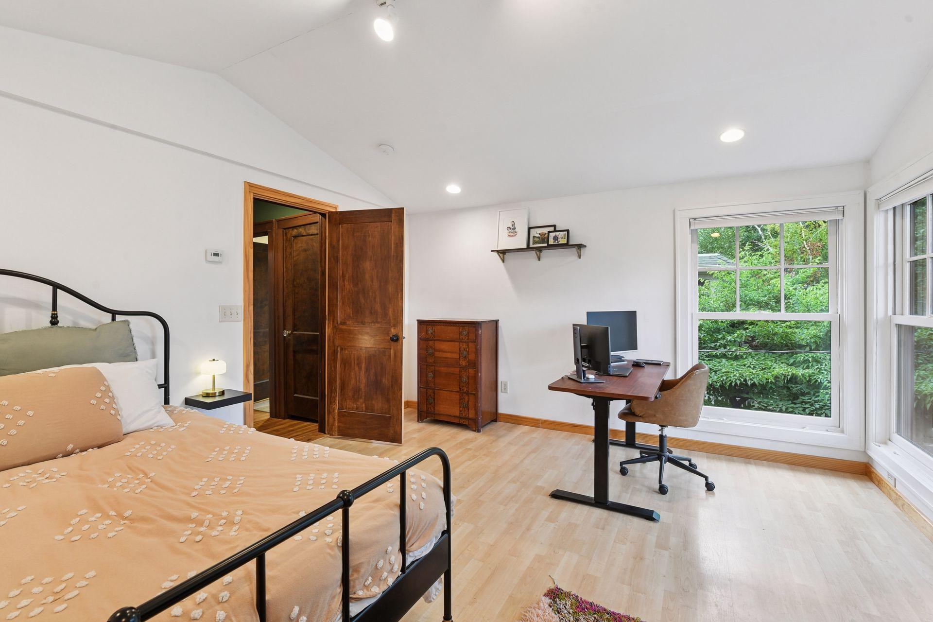 4031 Pleasant Avenue