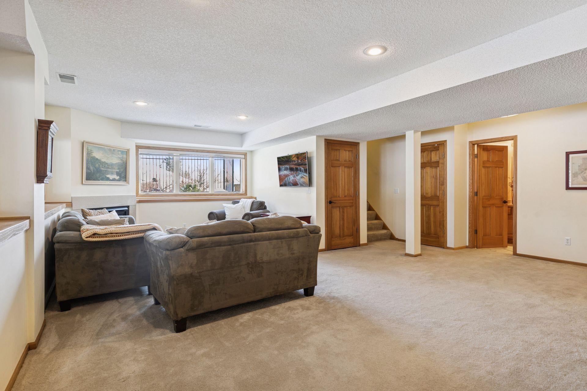 705 Valley View Court