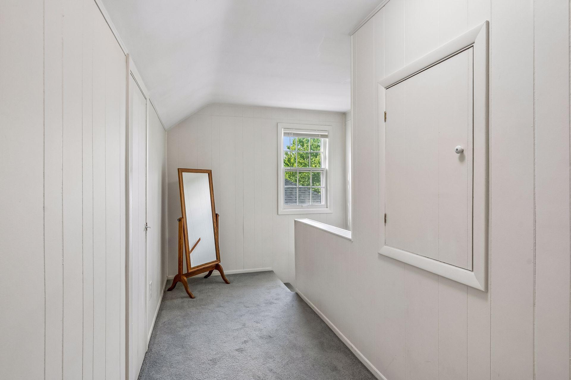 5652 Dupont Avenue S