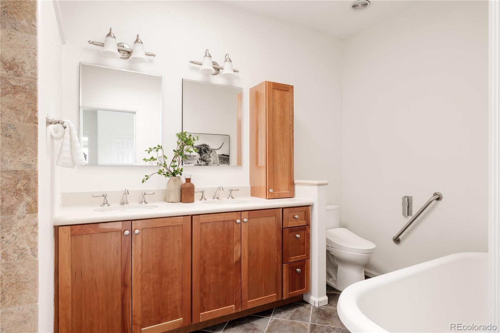 8001 E Ellsworth Ave