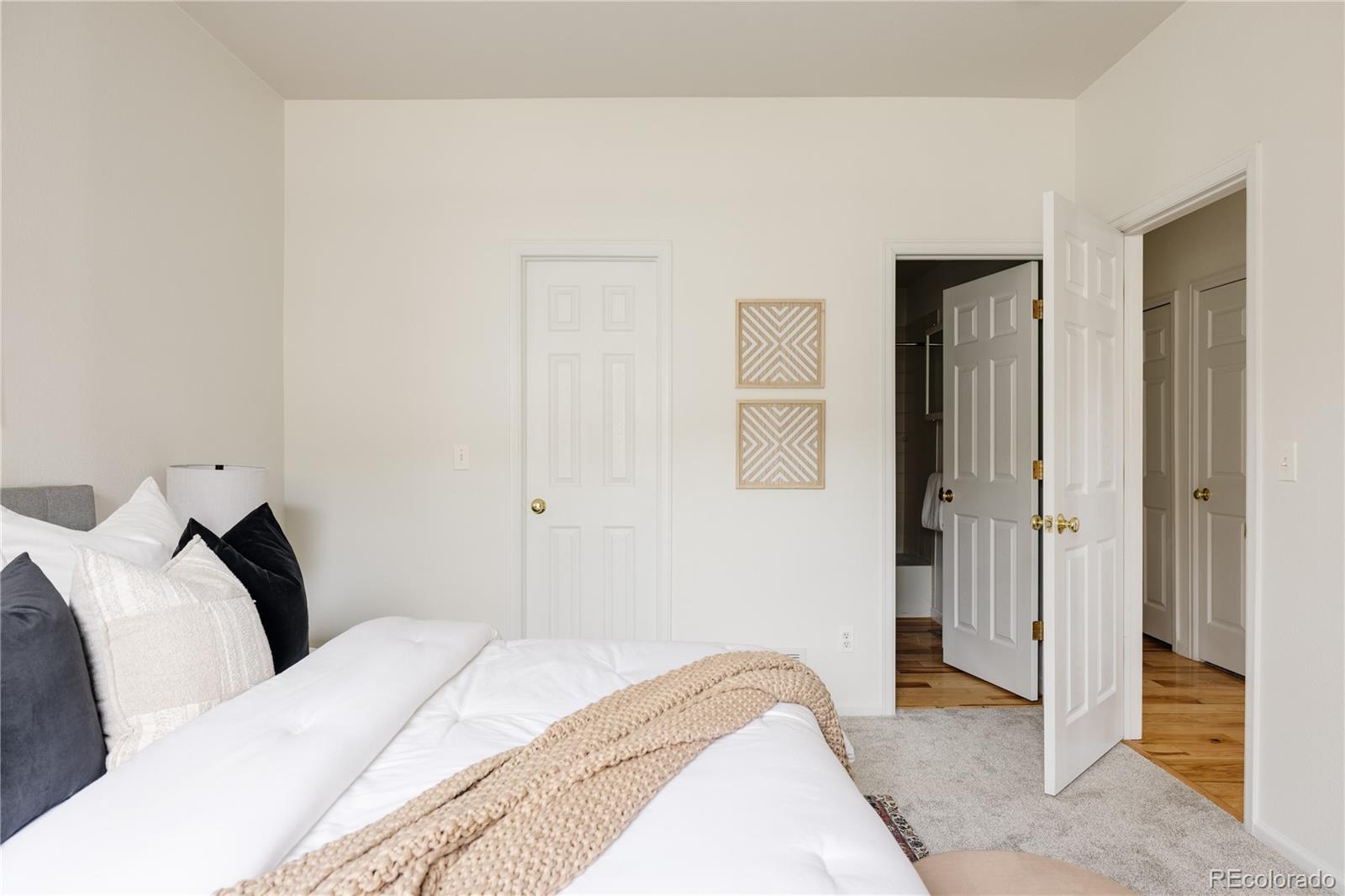 8001 E Ellsworth Ave