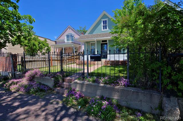 2527 W Dunkeld Place