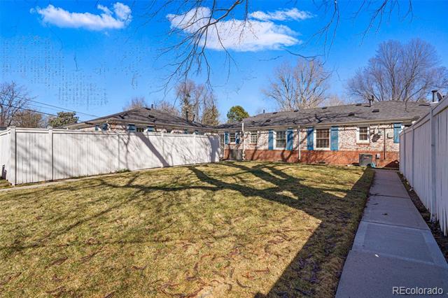 1257 Locust St