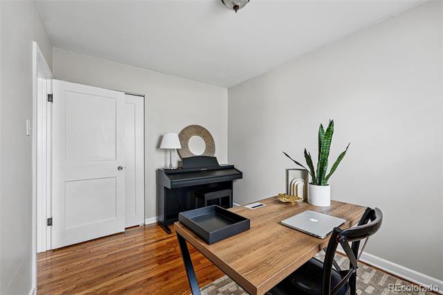 1257 Locust St