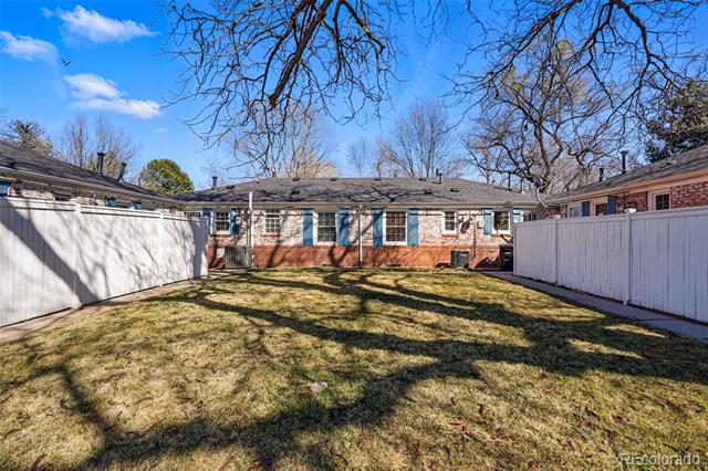 1257 Locust St