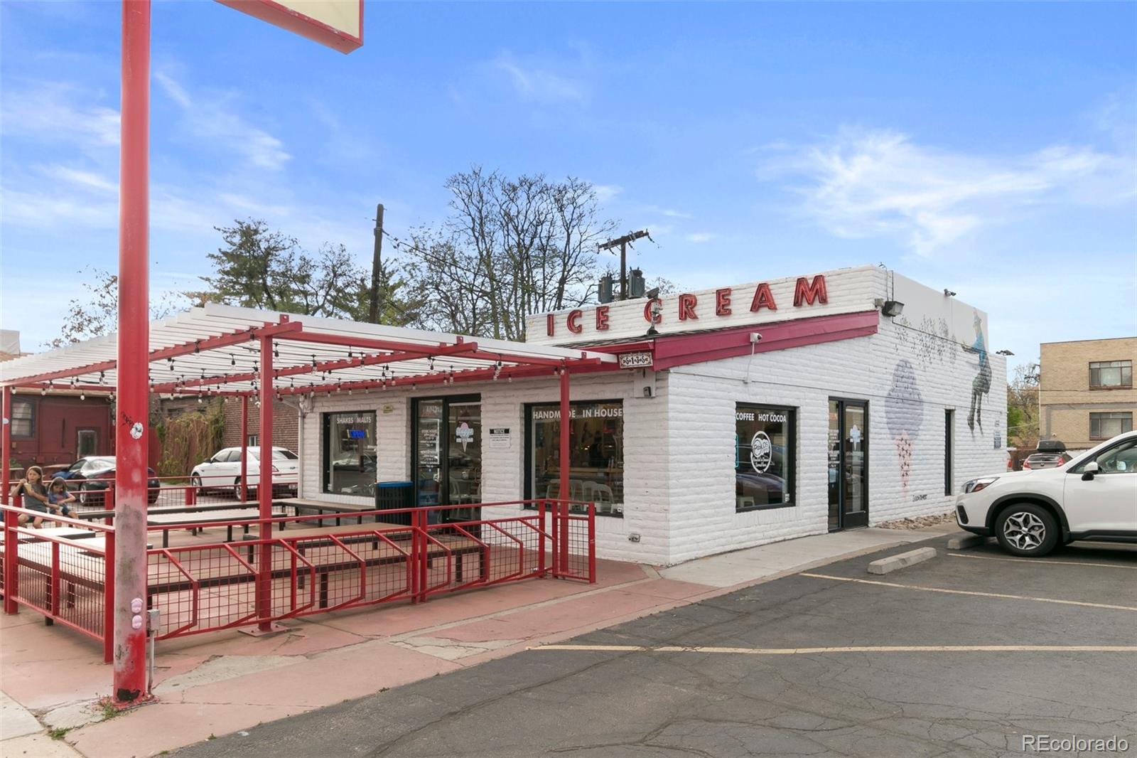 1257 Locust St