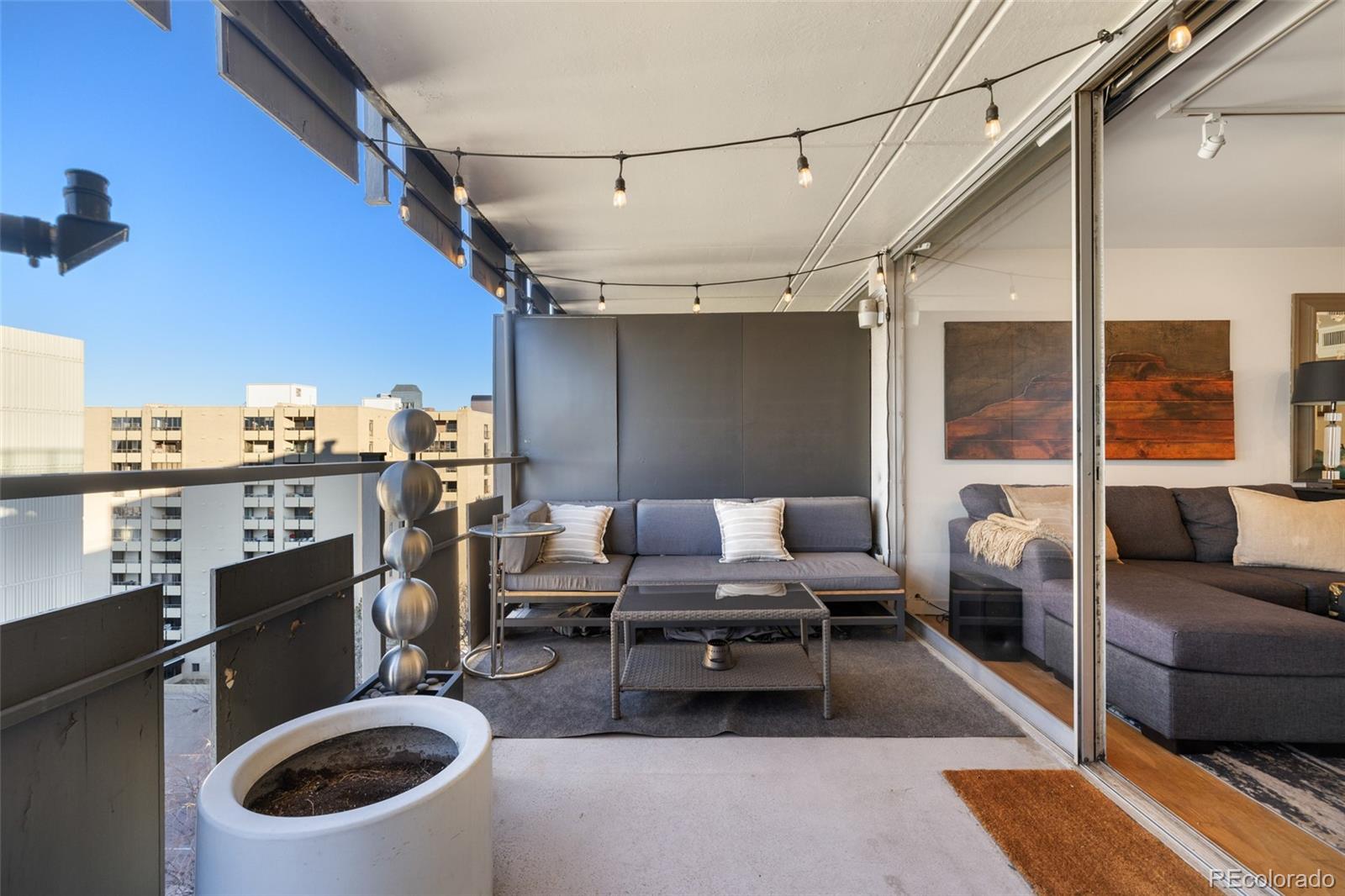 790 N Washington Street Unit: 1203