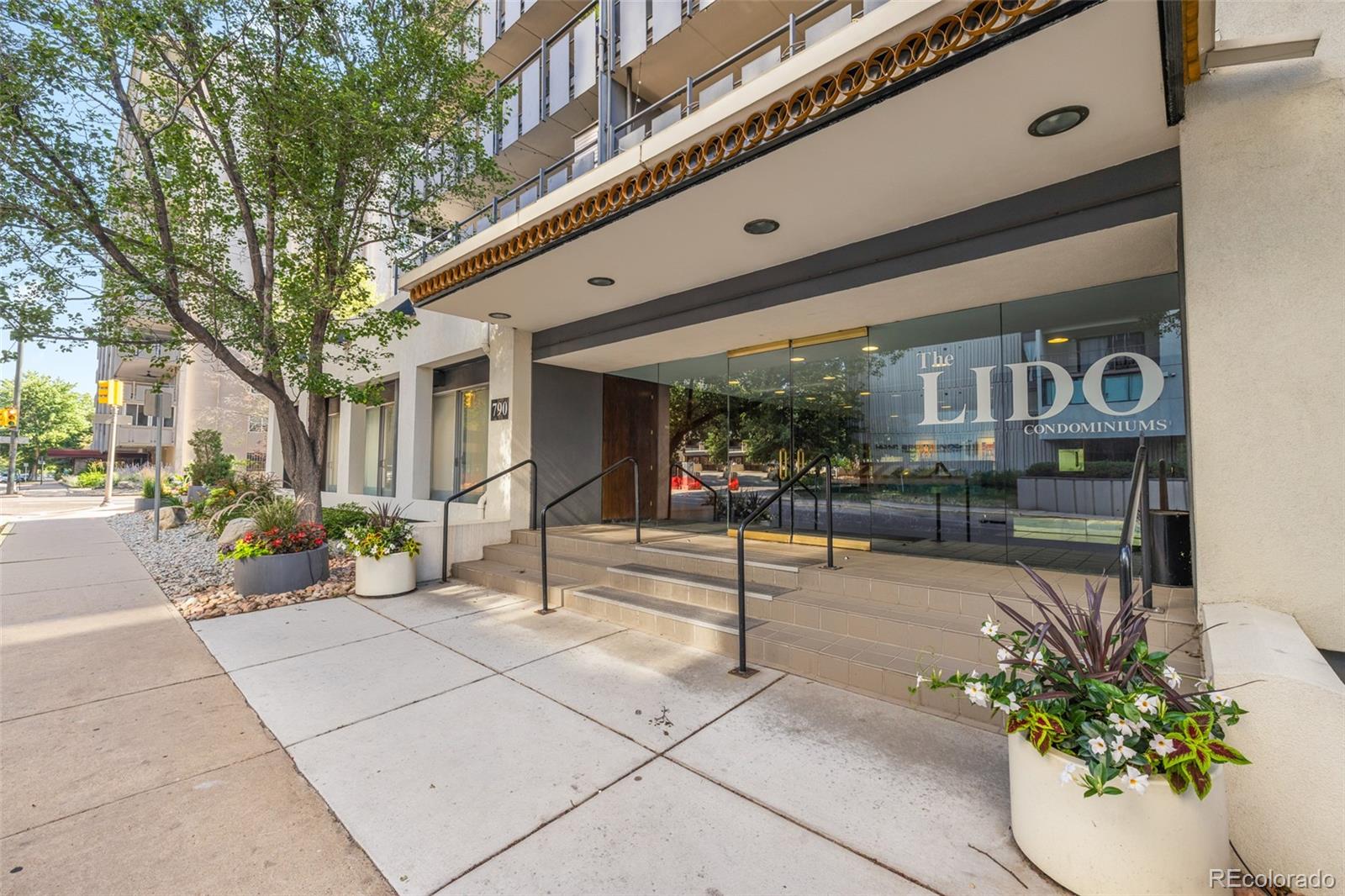 790 N Washington Street Unit: 1203