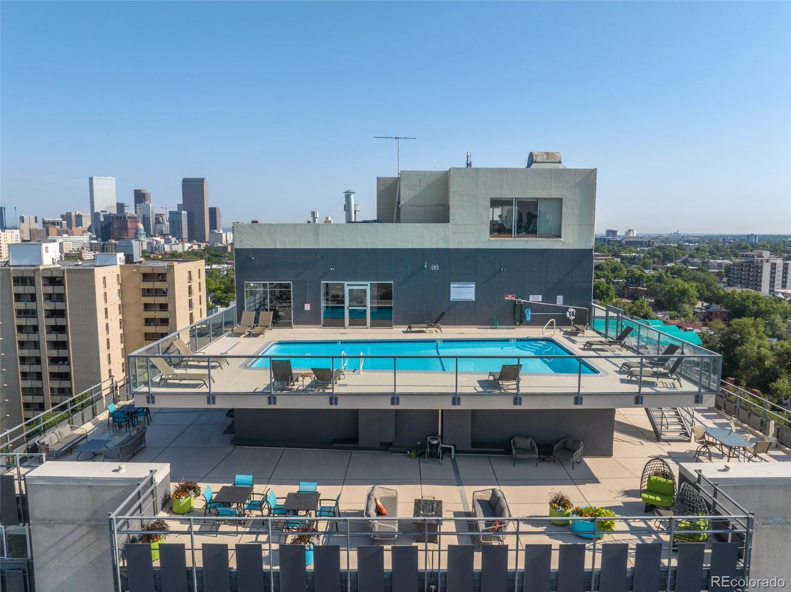 790 N Washington Street Unit: 1203