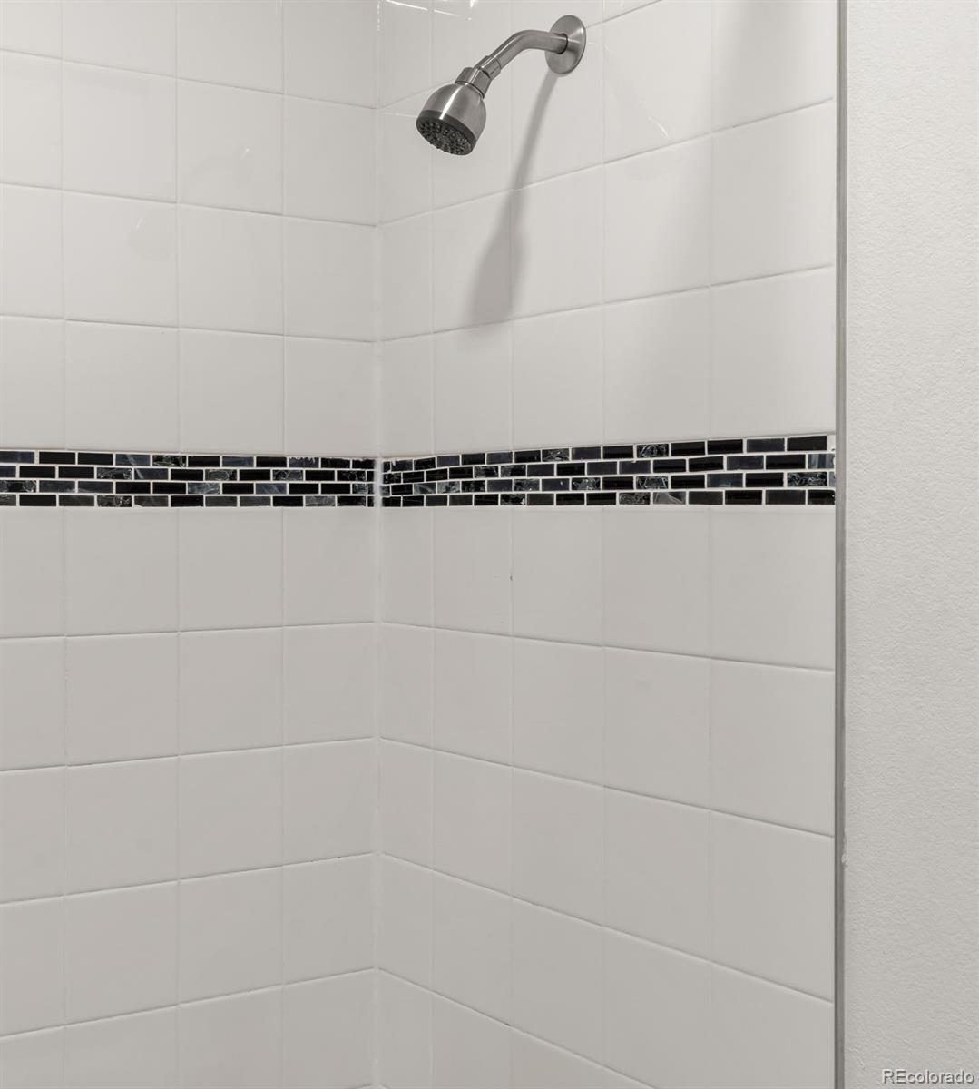 1150 Golden Cir Unit: 301