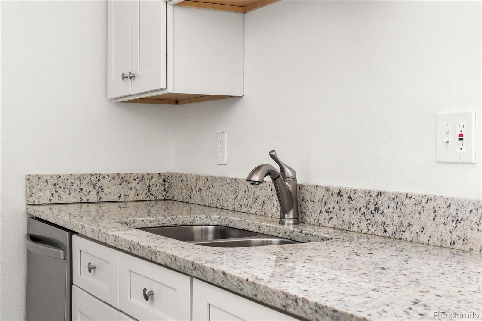 1150 Golden Cir Unit: 301