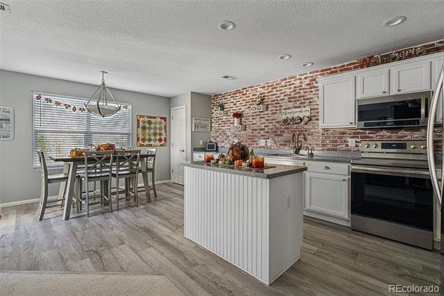 8142 S Laredo Ct