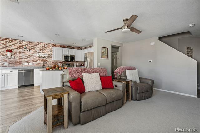 8142 S Laredo Ct