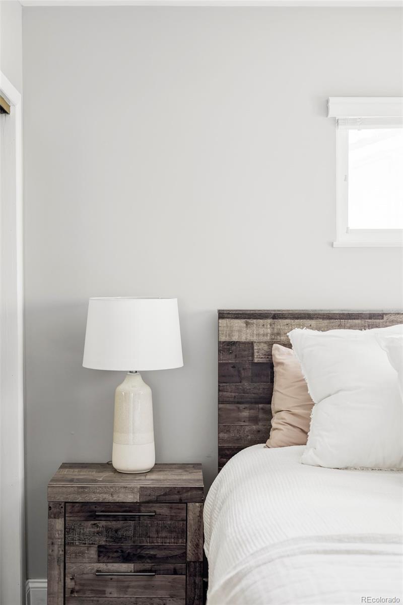 121 S Jasmine Street