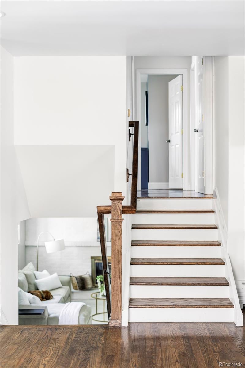 121 S Jasmine Street