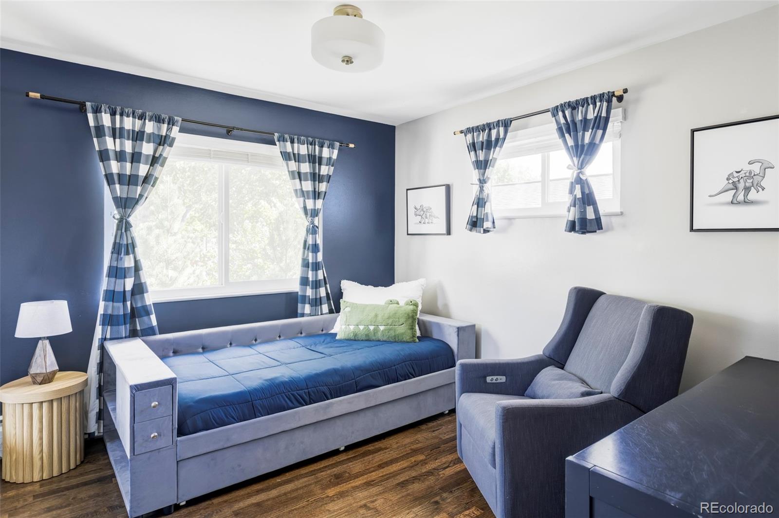 121 S Jasmine Street