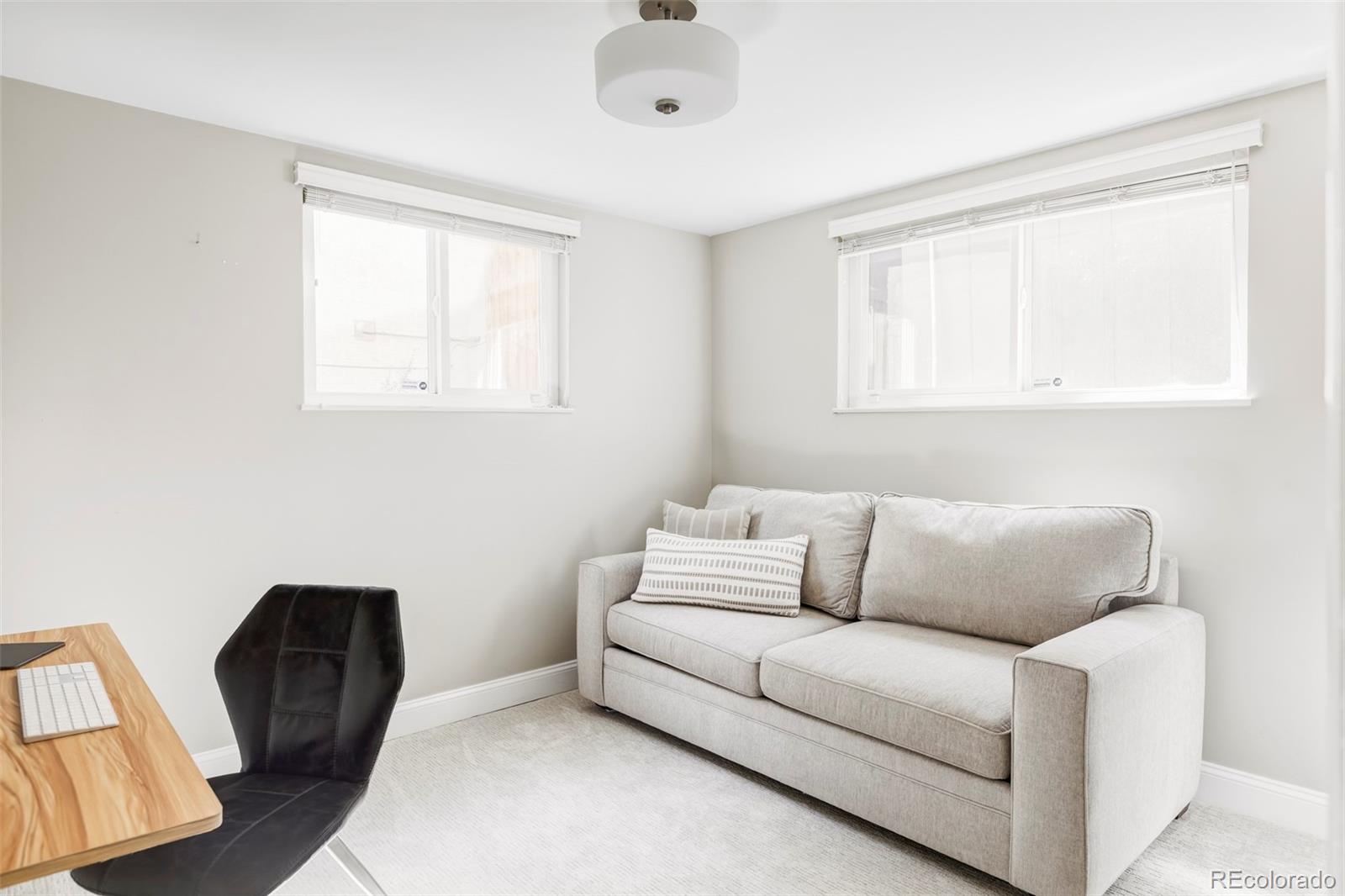 121 S Jasmine Street