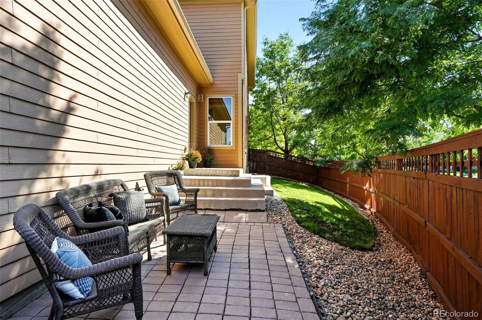 394 Alton Way