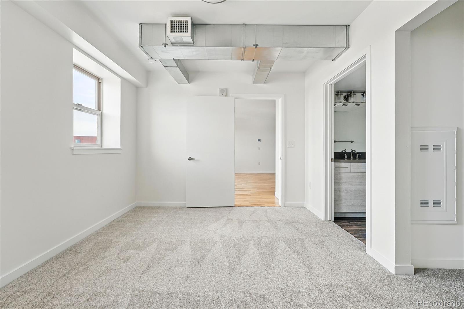 2835 W Parkside Pl Unit: 305