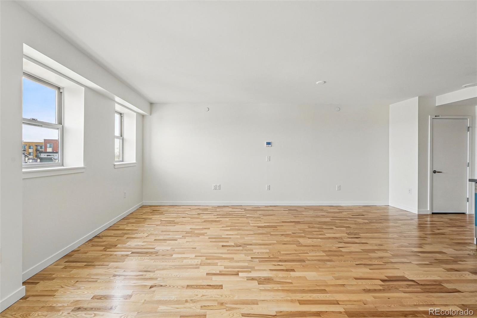 2835 W Parkside Pl Unit: 305
