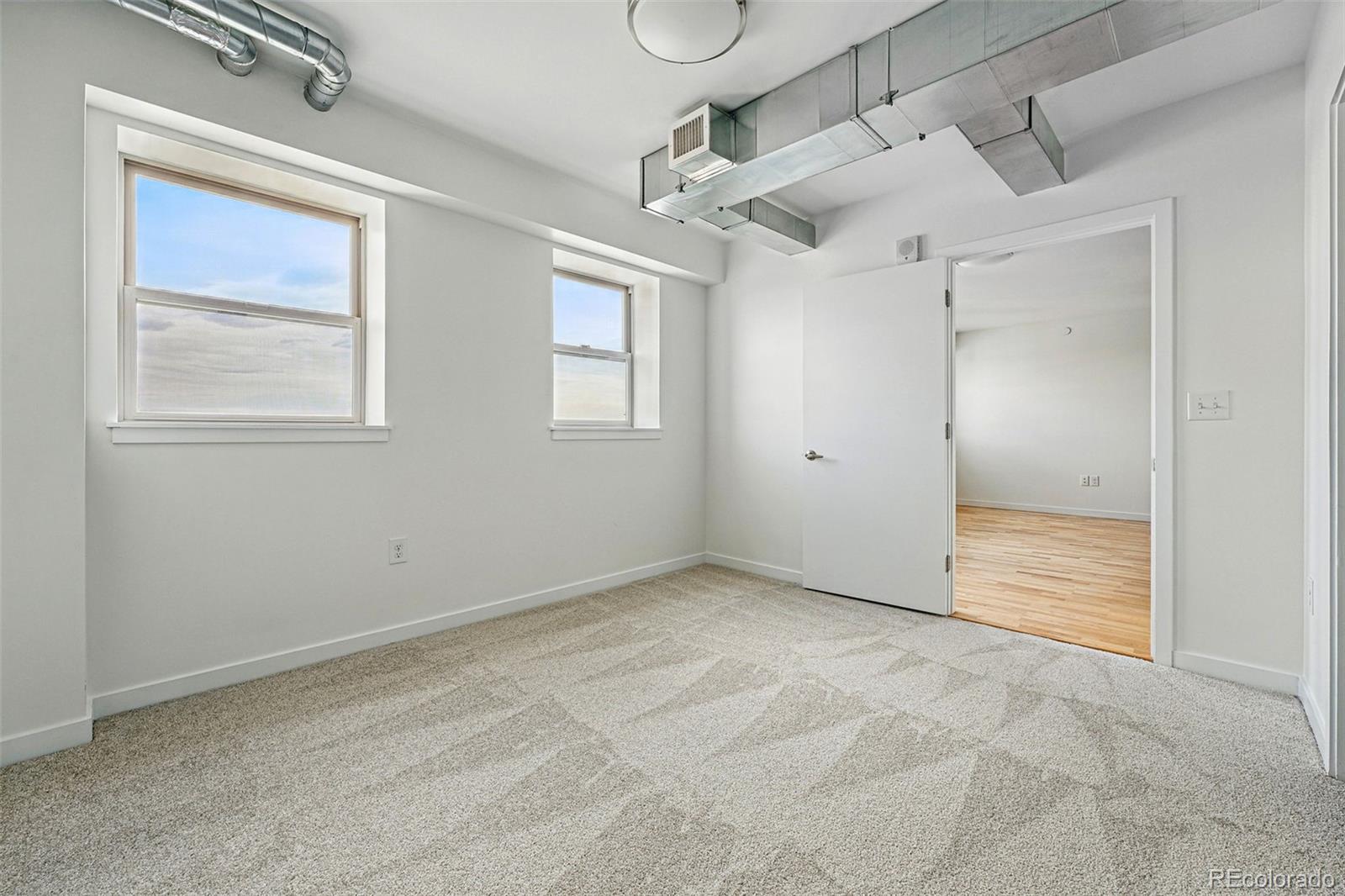 2835 W Parkside Pl Unit: 305