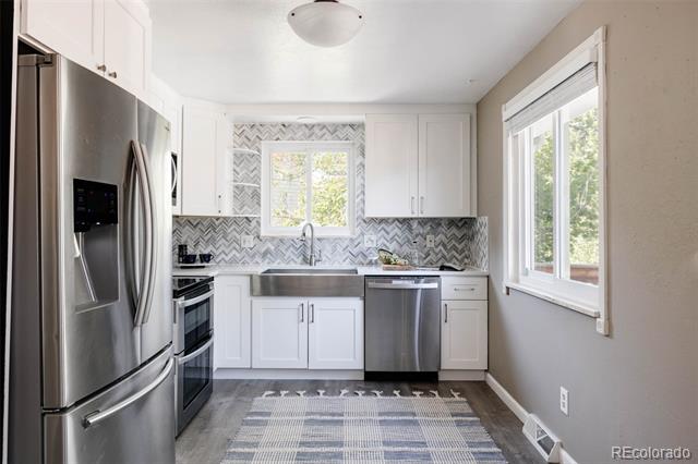 8460 Zephyr Ct