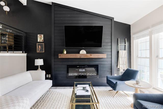 8460 Zephyr Ct