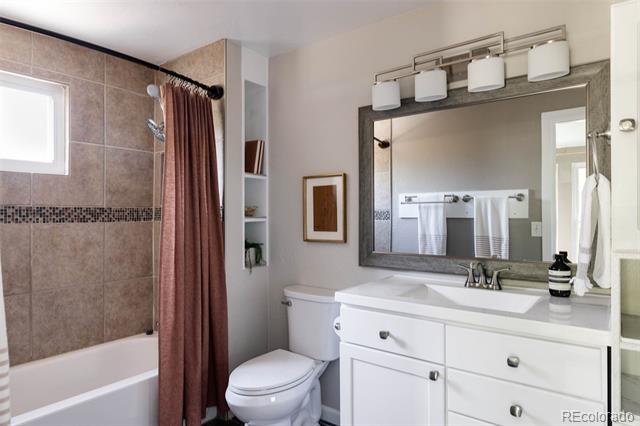 8460 Zephyr Ct