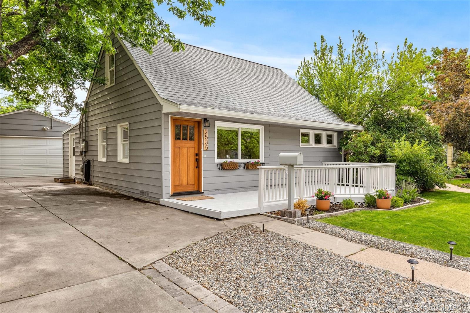 2535 S Julian Street