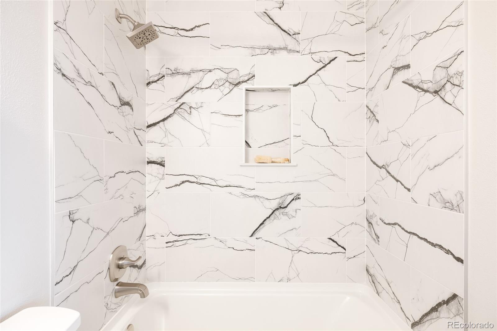 11186 W Wisconsin Ave