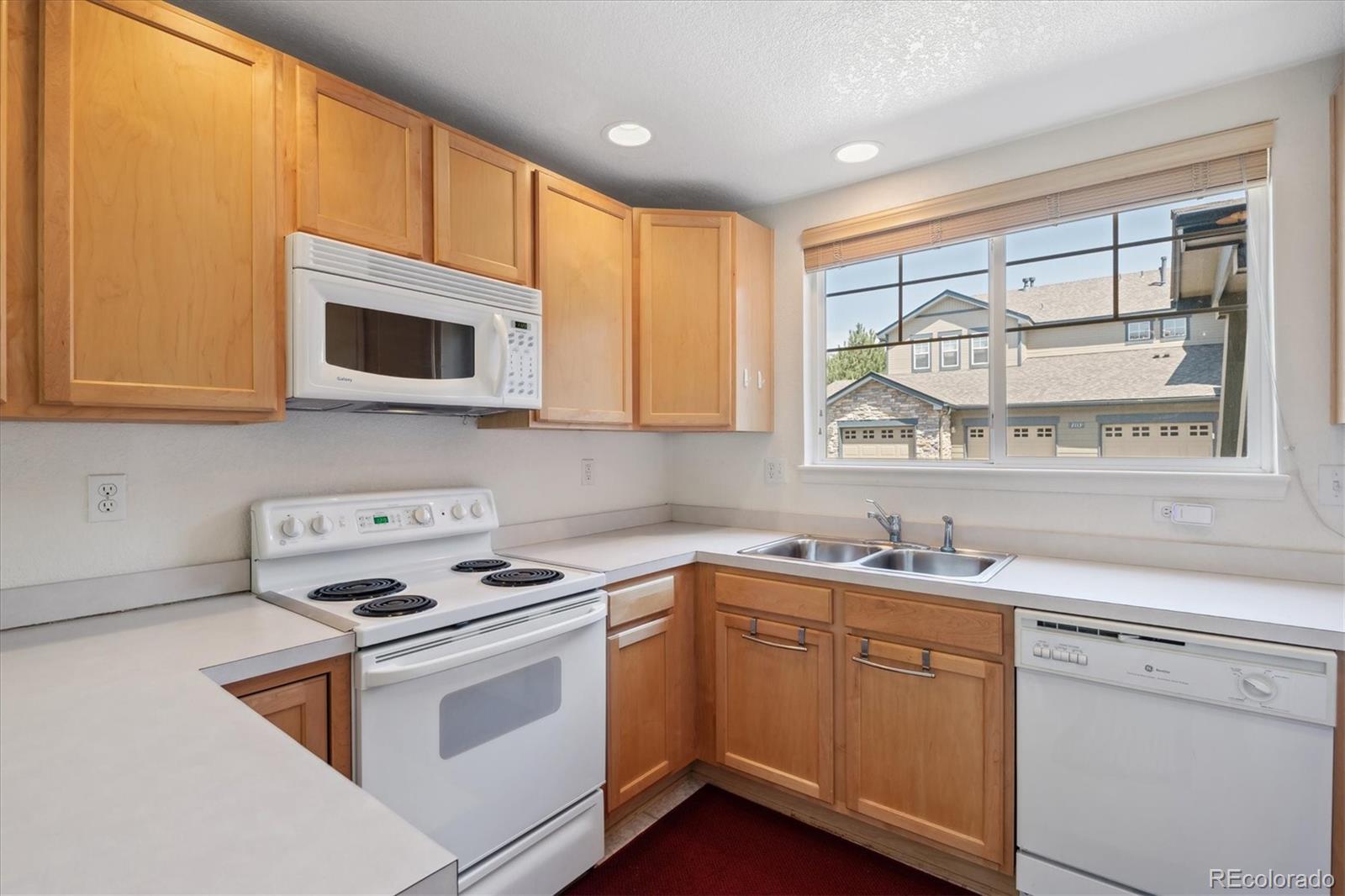 2122 S Fulton Cir Unit: 102