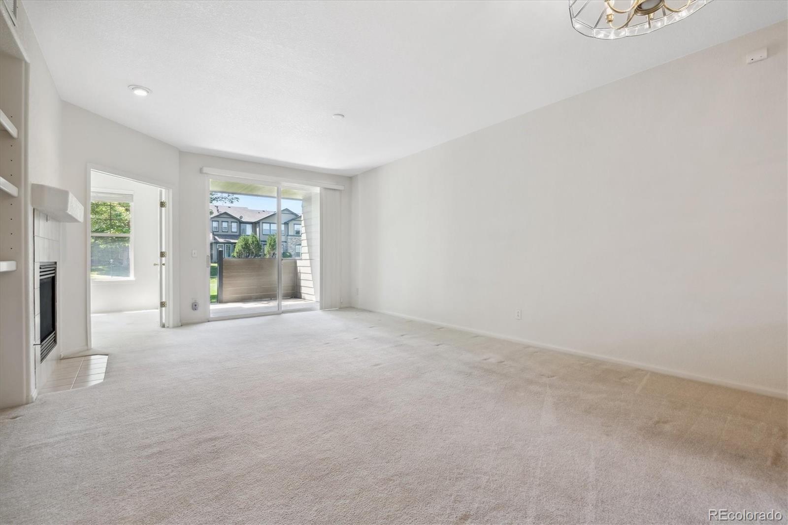 2122 S Fulton Cir Unit: 102