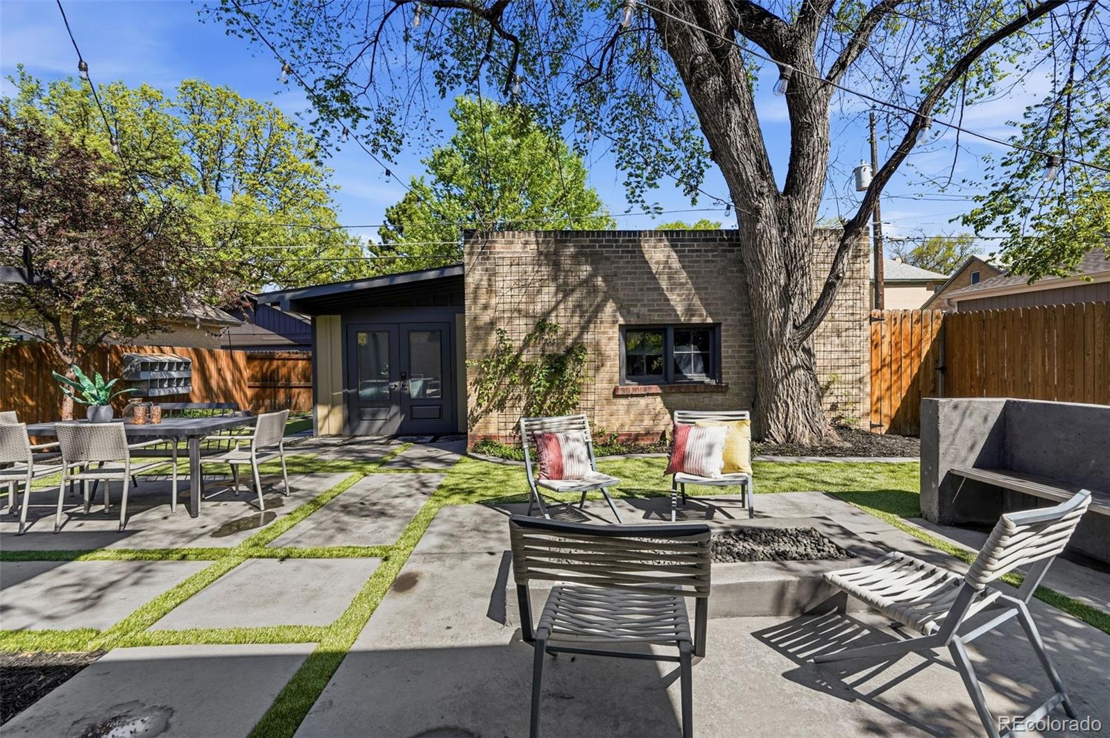 2346 Fairfax Street