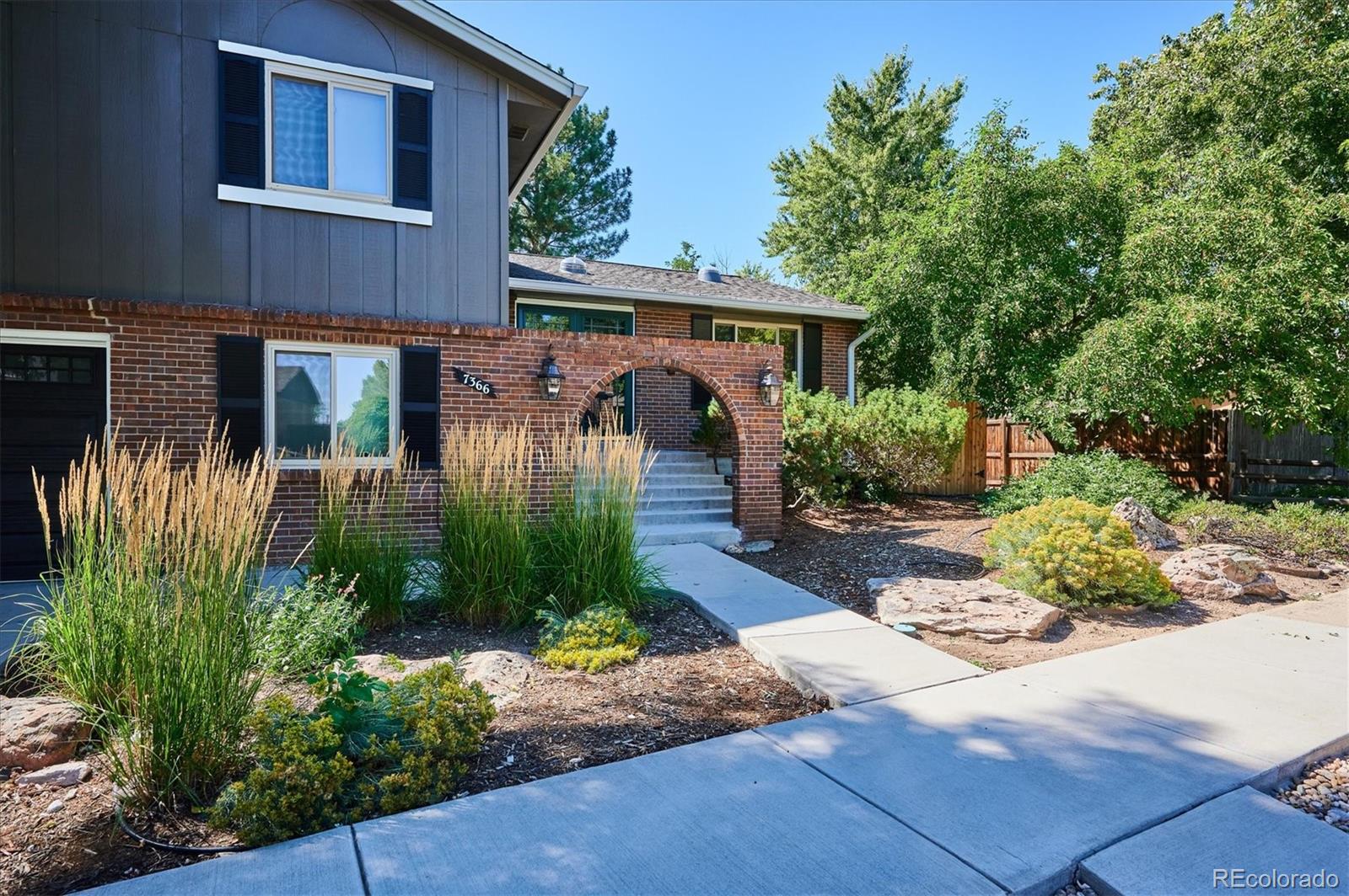 7366 W 83rd Way
