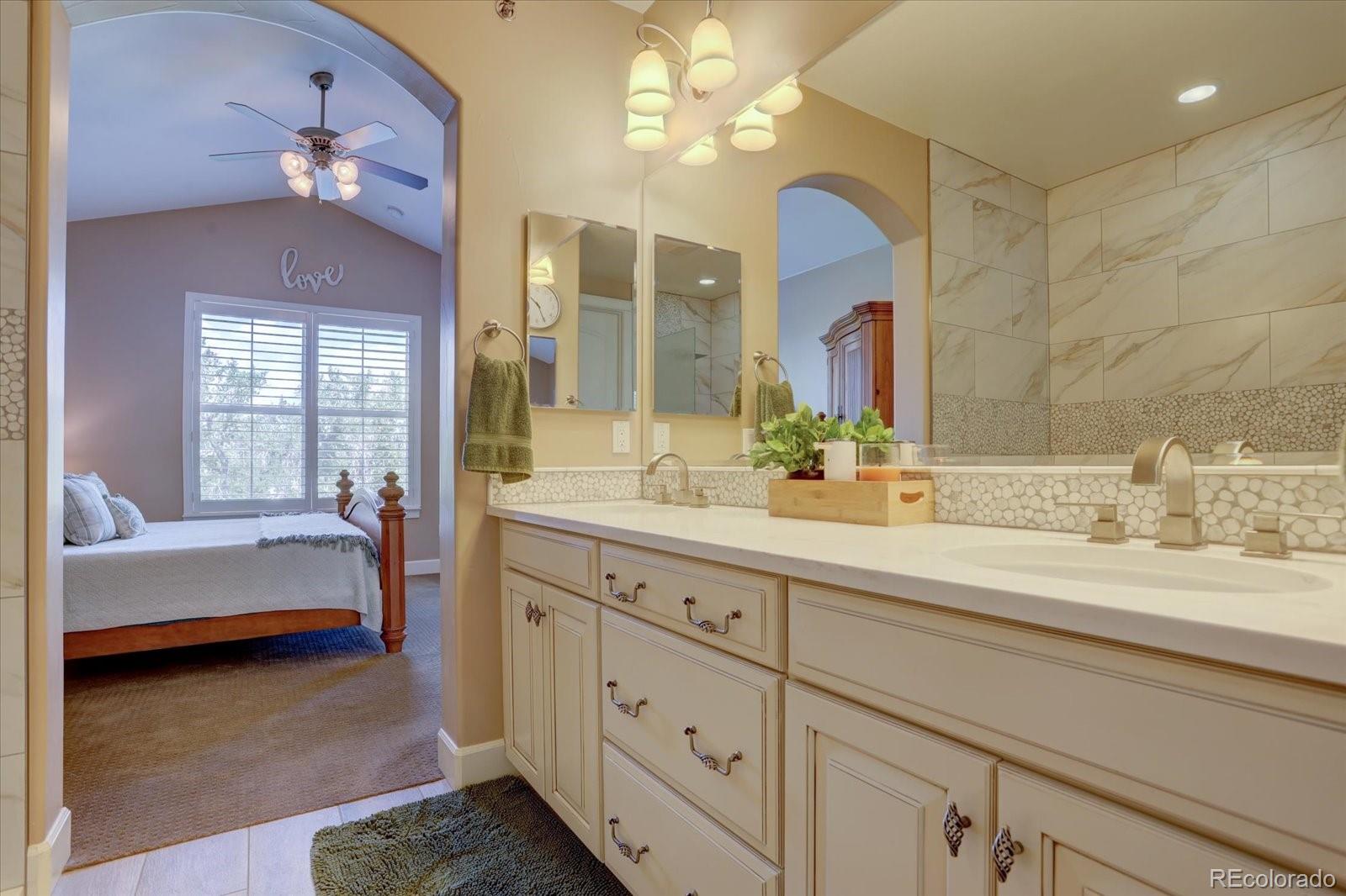 2409 Primo Rd Unit: C