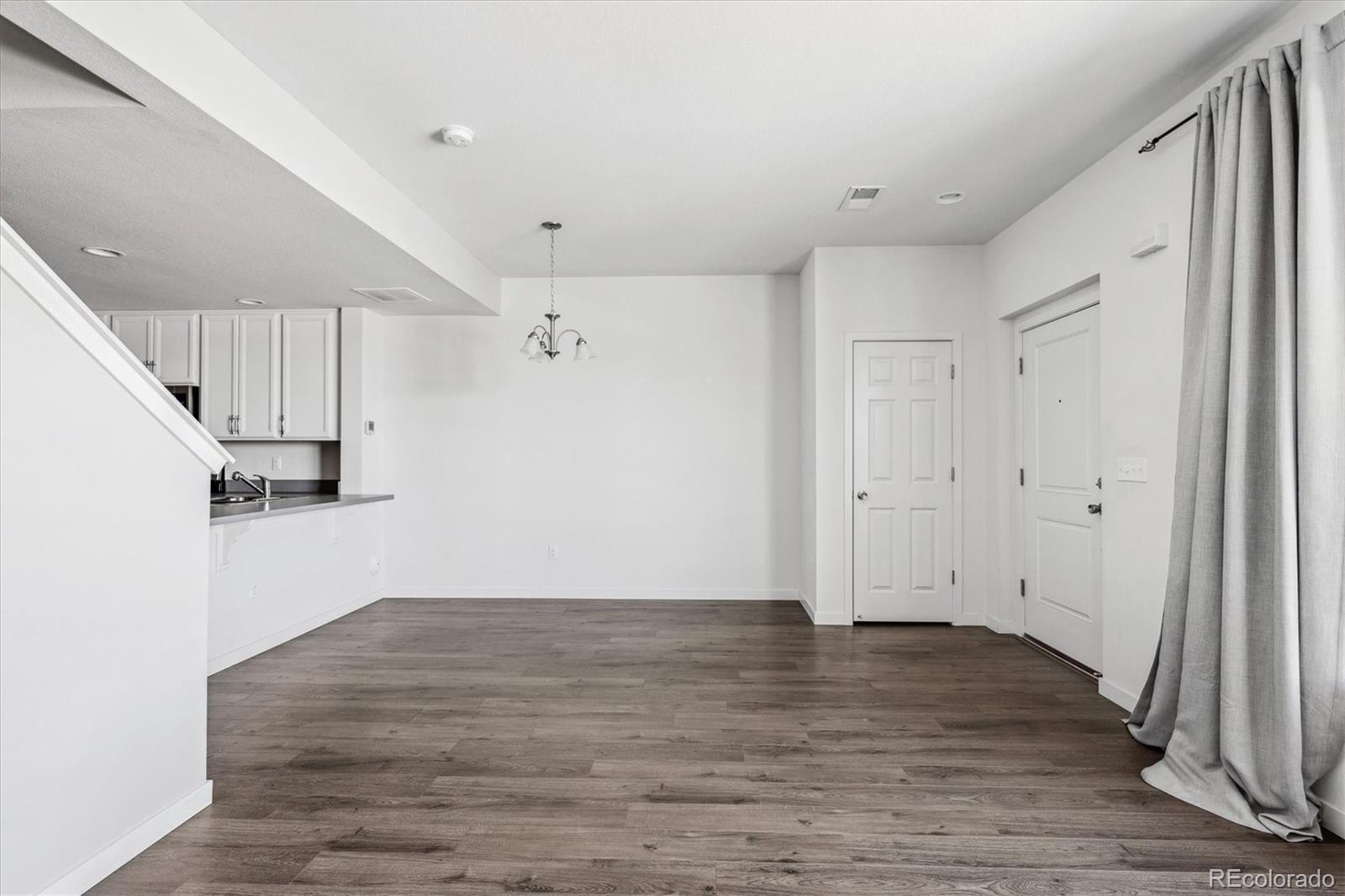 5868 Central Park Blvd