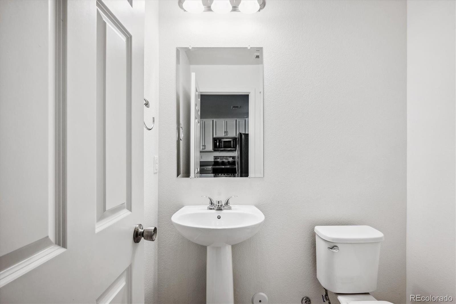 5868 Central Park Blvd