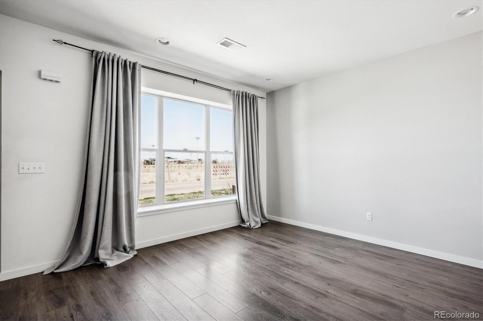 5868 Central Park Blvd