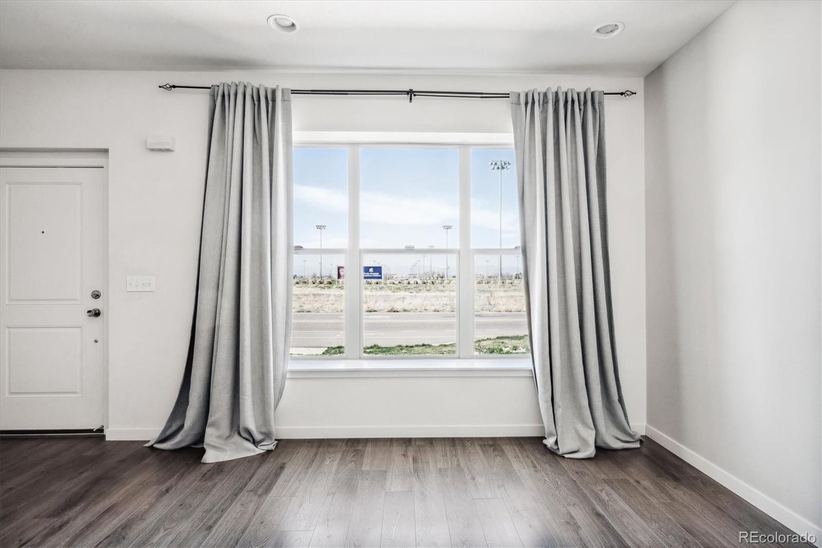 5868 Central Park Blvd