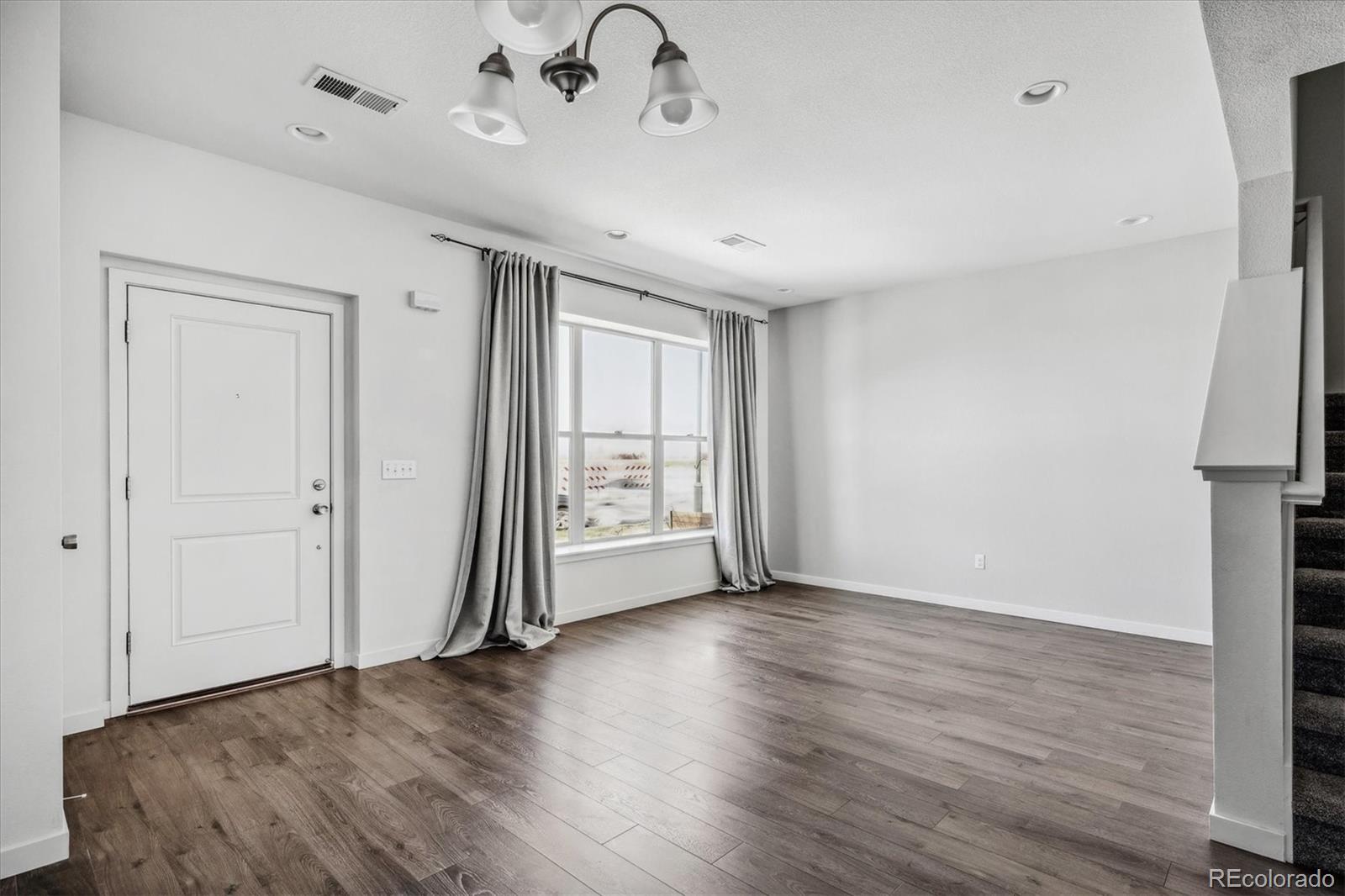 5868 Central Park Blvd