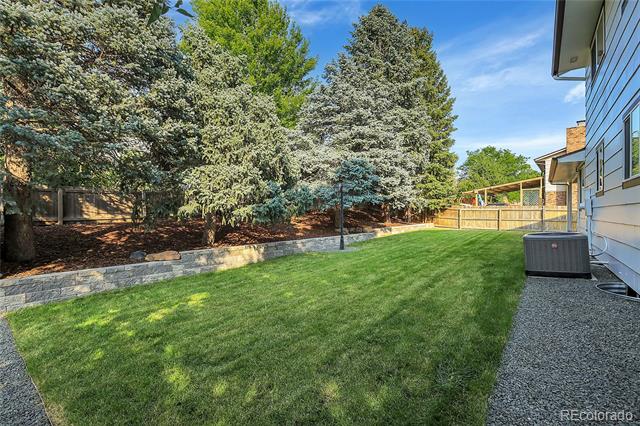 13246 Peacock Dr